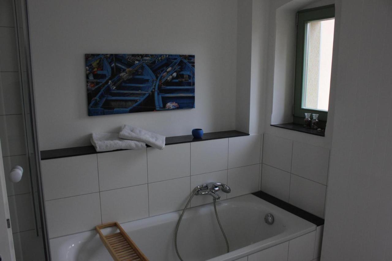 Traumhafte Etagenwohnung In Guenderzeitvilla Dresde Extérieur photo
